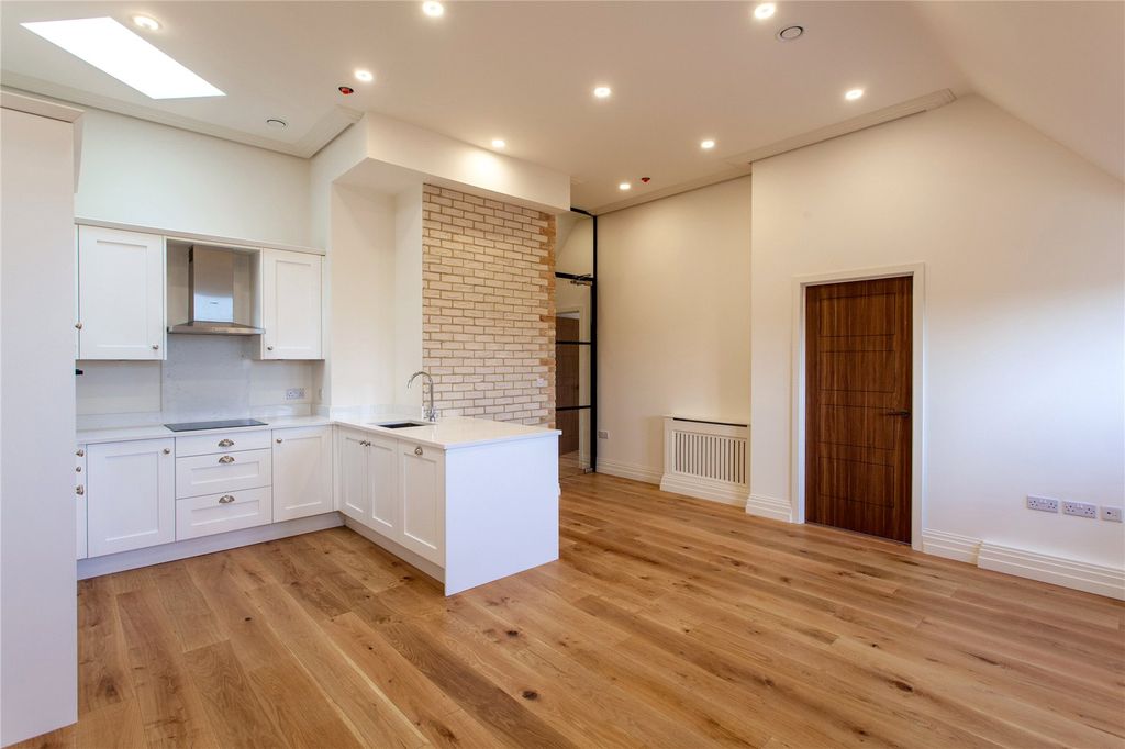 Property photo 1 of 10 Open Plan Living