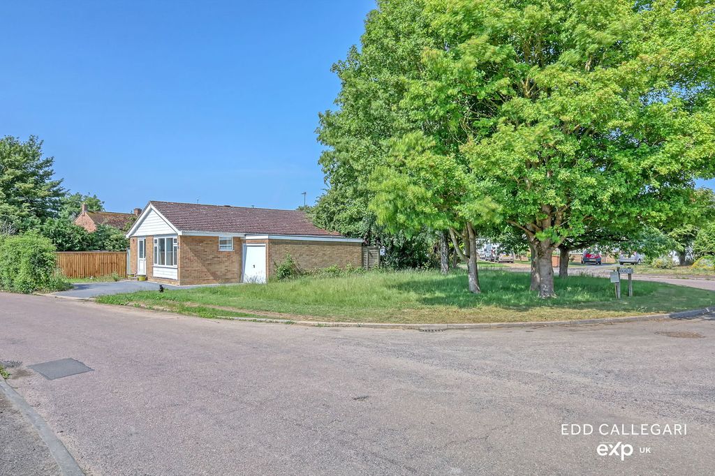 Property photo 2 of 13