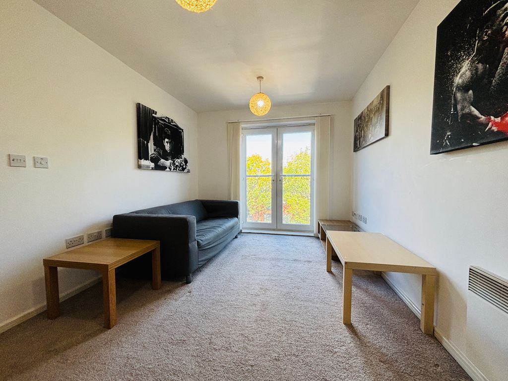 Property photo 3 of 6 Gallery