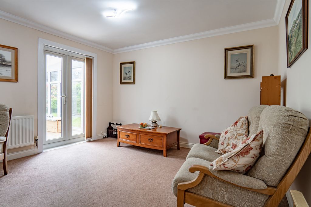 Property photo 3 of 46