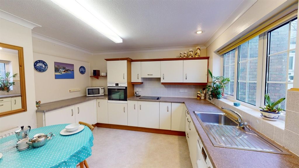 Property photo 3 of 18 P1886B.Jpg