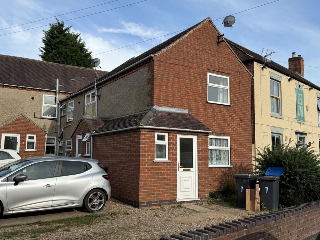 Property photo 1 of 5 Newbold Road, Barlestone
