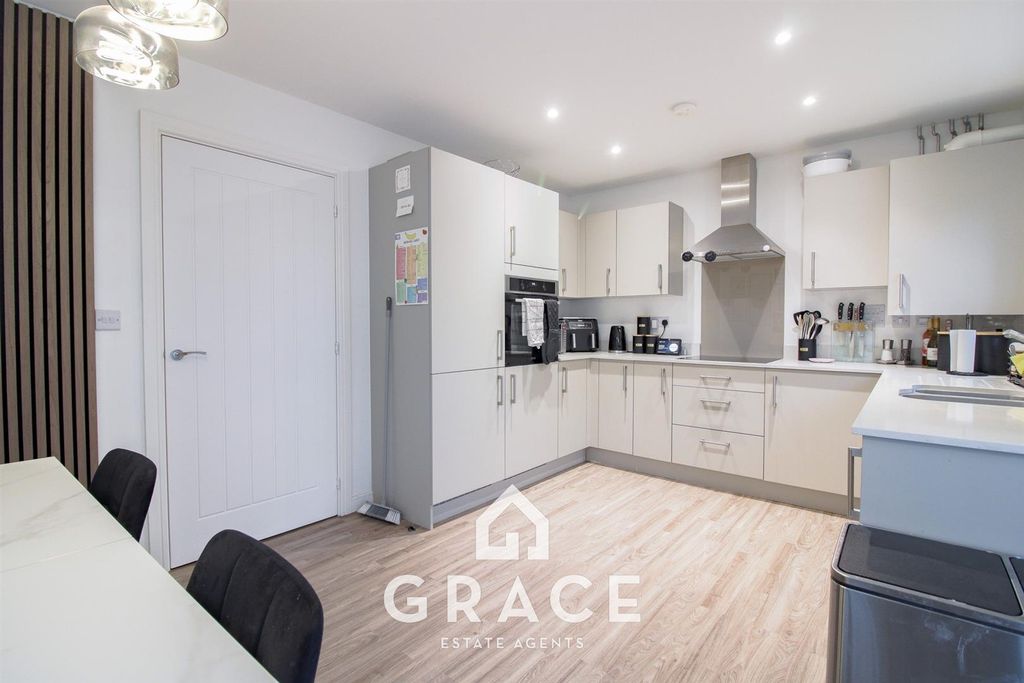 Property photo 2 of 15 Untitled_Hdr-24.Jpg