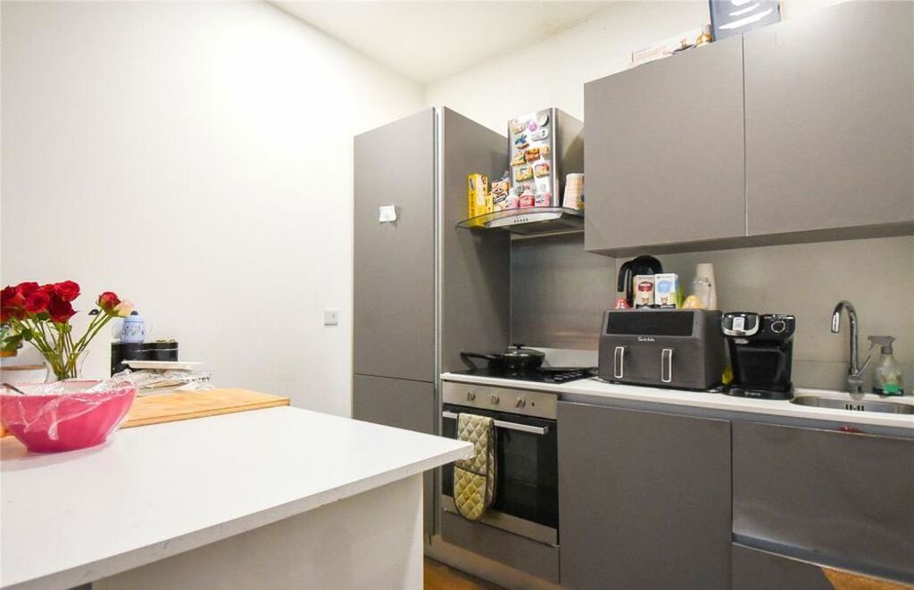 Property photo 2 of 8