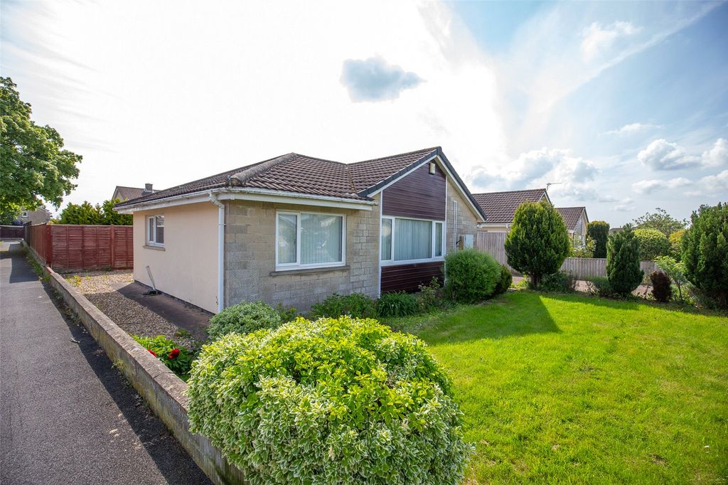 Property photo 2 of 16 Picture No. 04