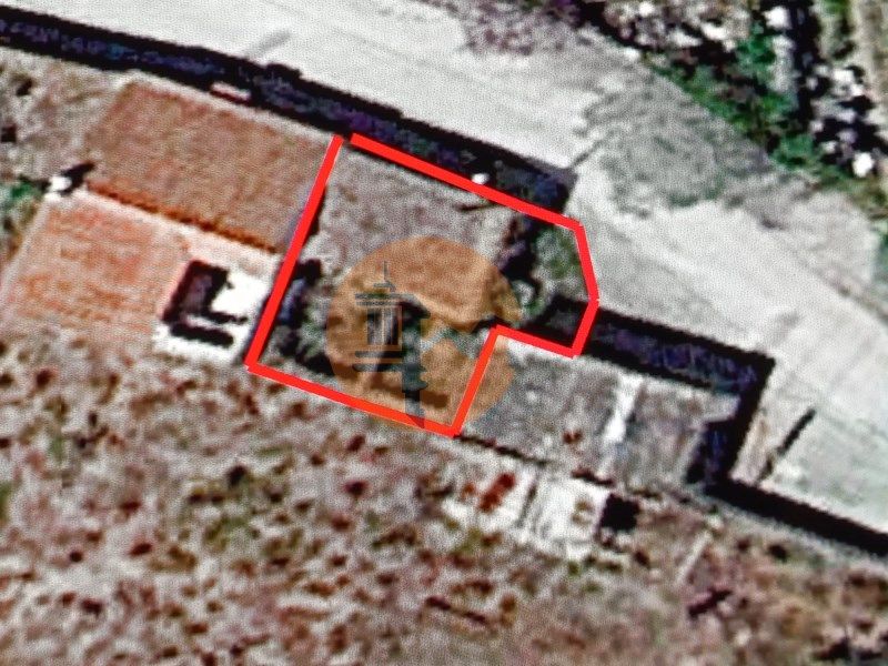 Property photo 2 of 38