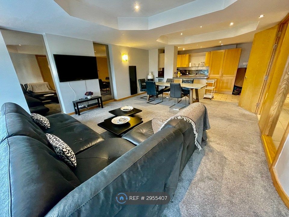 Property photo 3 of 23