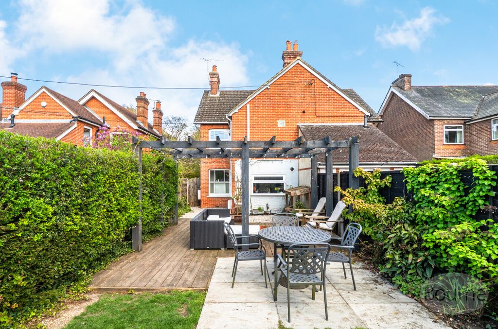 Property photo 1 of 16 3F32E073-4c0E-4B9...