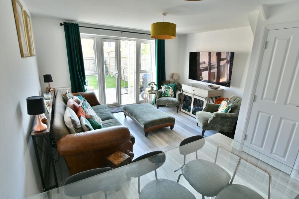 Property photo 3 of 11 Agents Notes