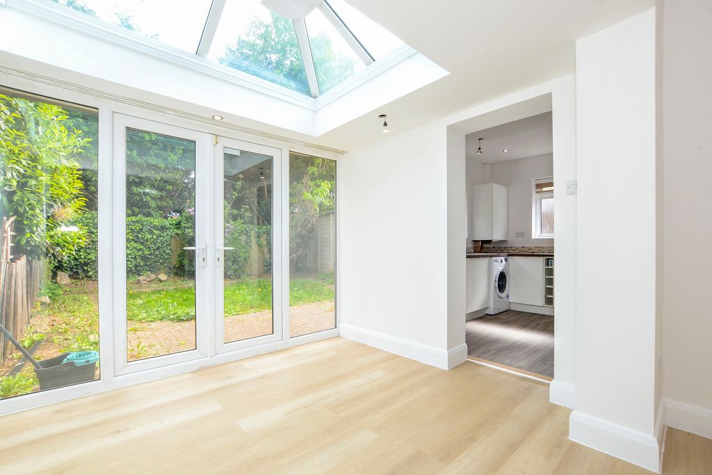 Property photo 3 of 15 Pbox-Img.Jpg
