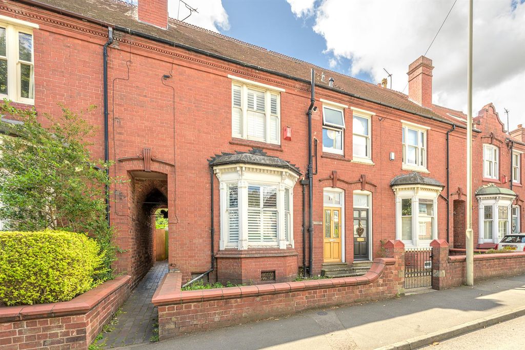 Property photo 1 of 24