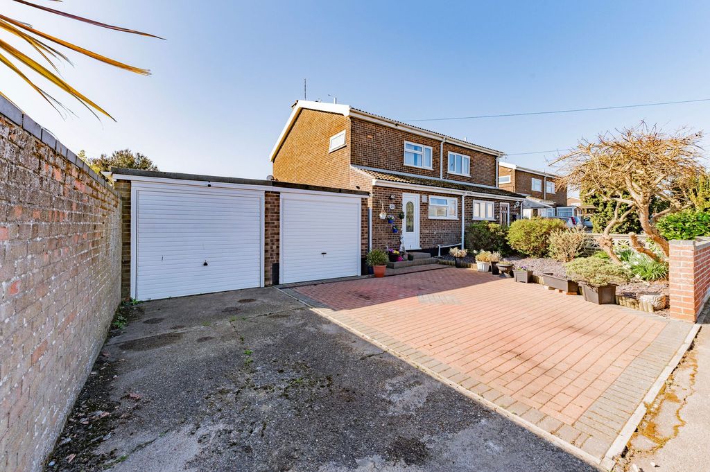 Property photo 1 of 22