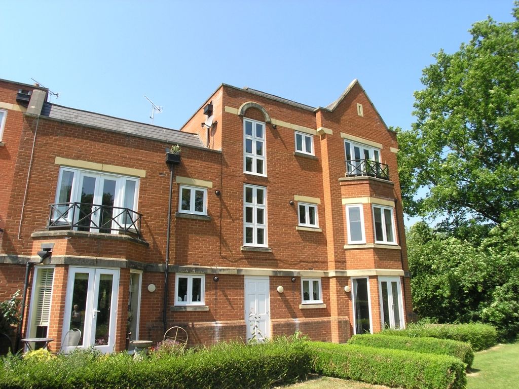 Property photo 3 of 16 Longbourn