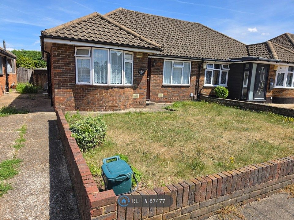 Property photo 1 of 9 Front Garden