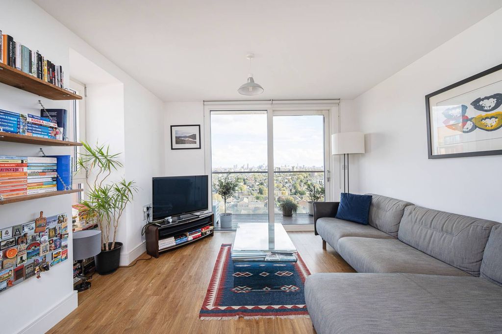 Property photo 1 of 24