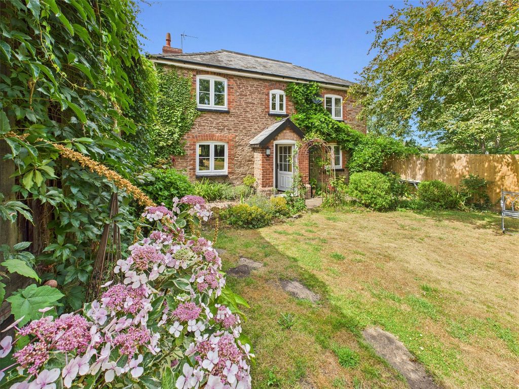 Property photo 1 of 19 Picture No. 01