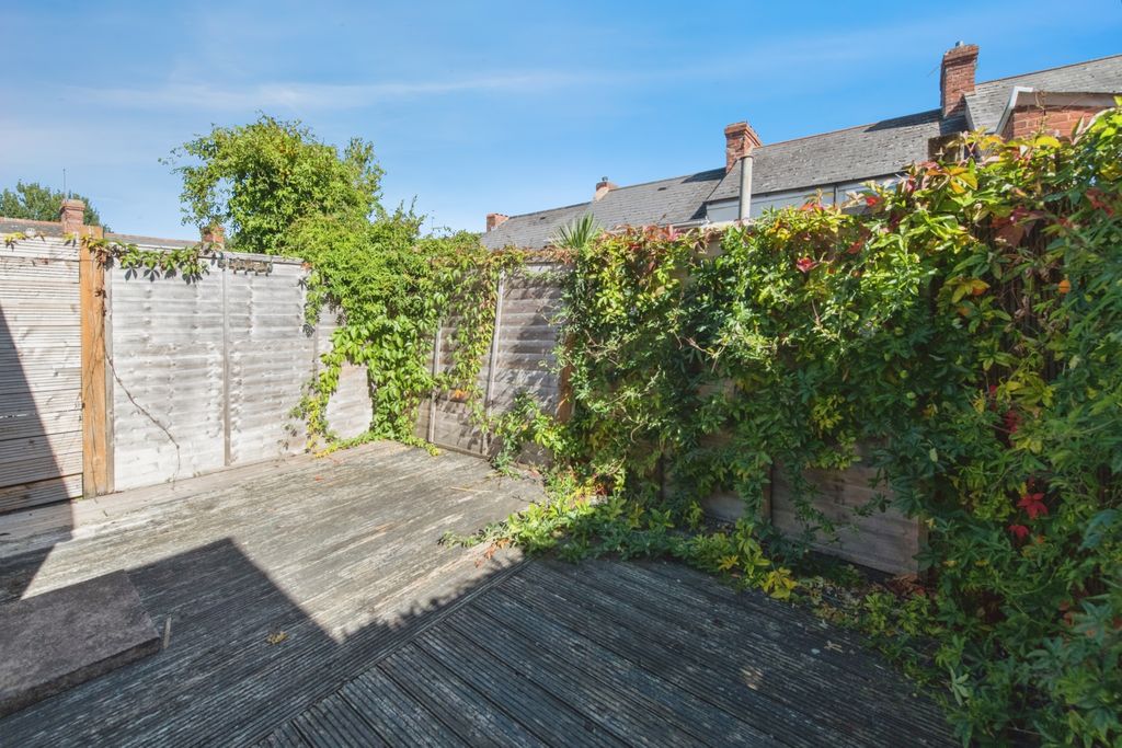Property photo 2 of 18