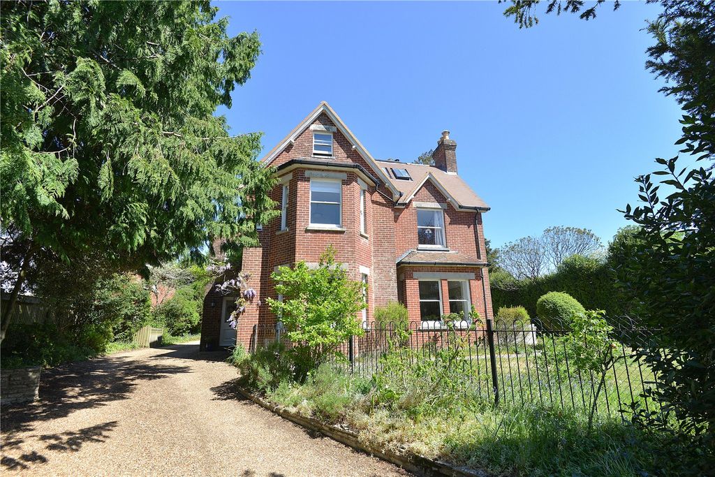 Property photo 2 of 23 Picture No. 66