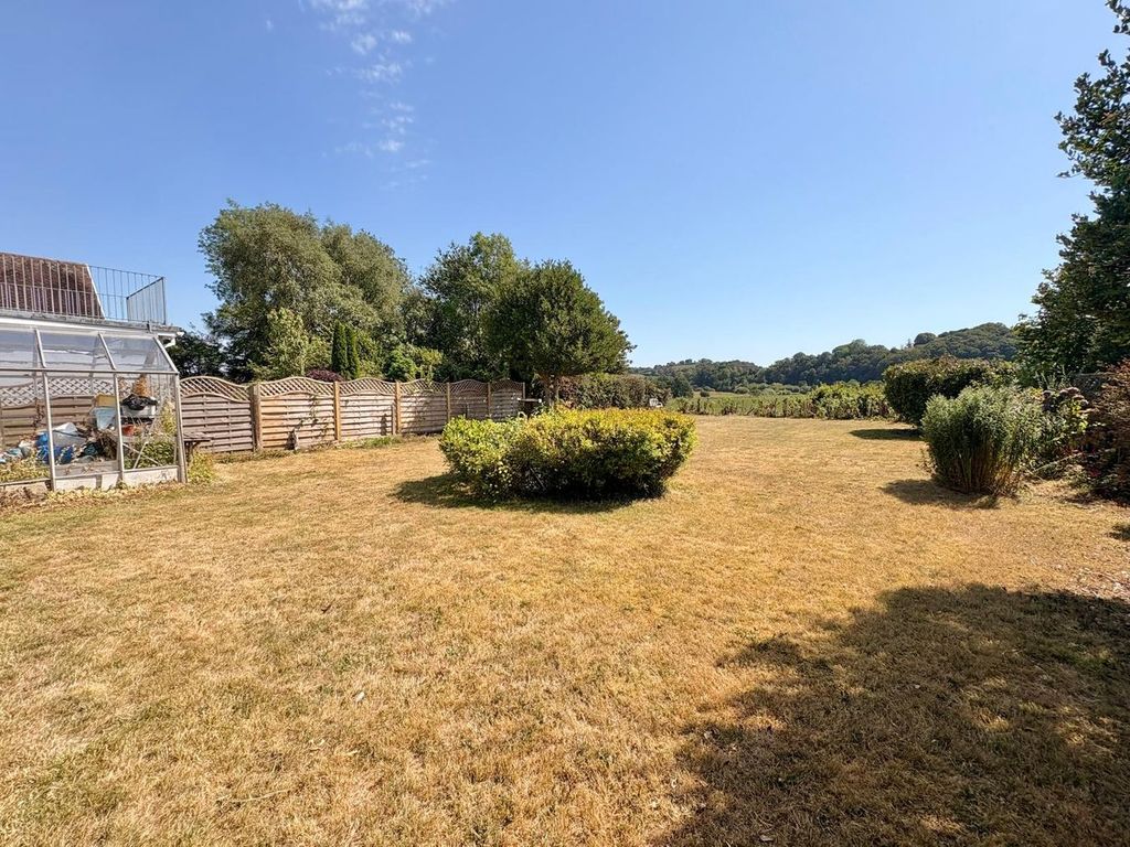 Property photo 3 of 21