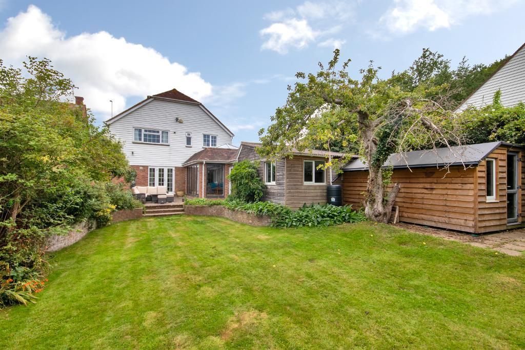 Property photo 2 of 21