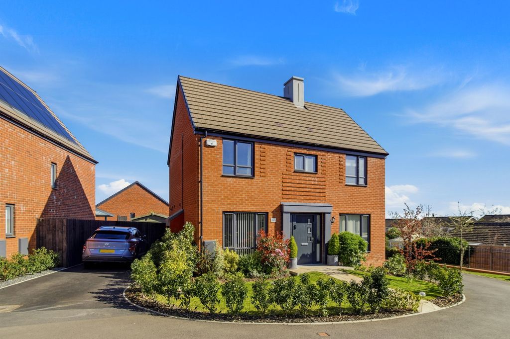 Property photo 1 of 24