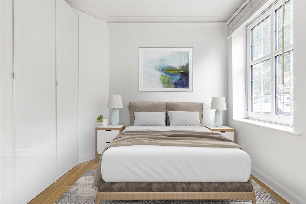 Property photo 2 of 9 Principal Bedroom