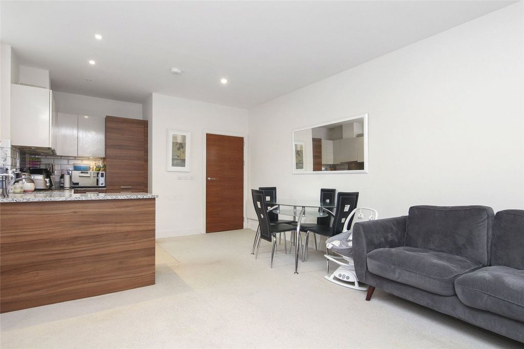 Property photo 3 of 10 Picture No. 08