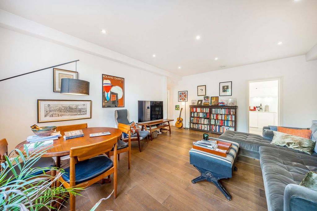 Property photo 3 of 9