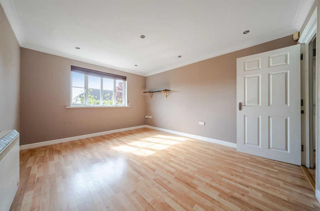 Property photo 2 of 14 Living Room