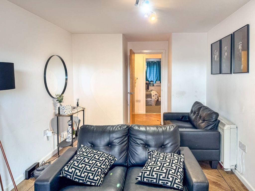 Property photo 3 of 9