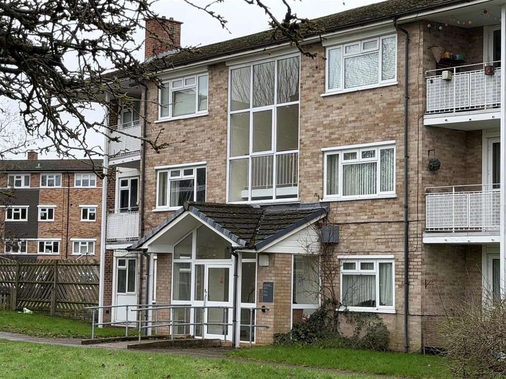 Property photo 2 of 2 Grove Crescent - Entrance.Jpg