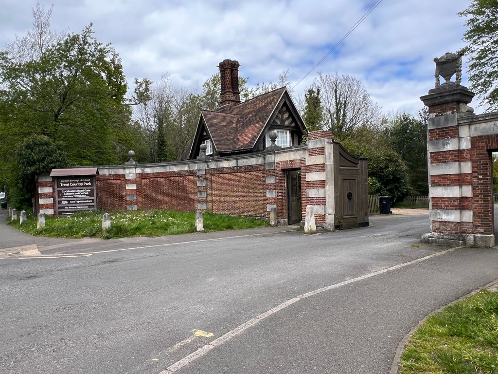 Property photo 1 of 6