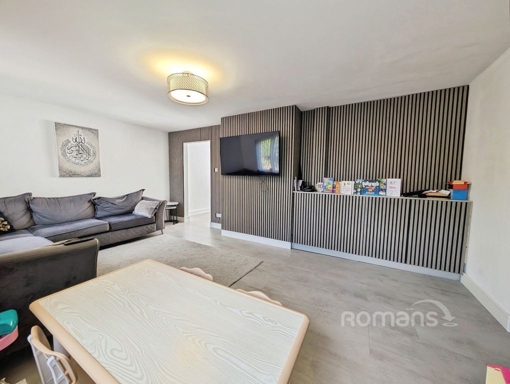 Property photo 2 of 21 Pbox-Img.Jpg