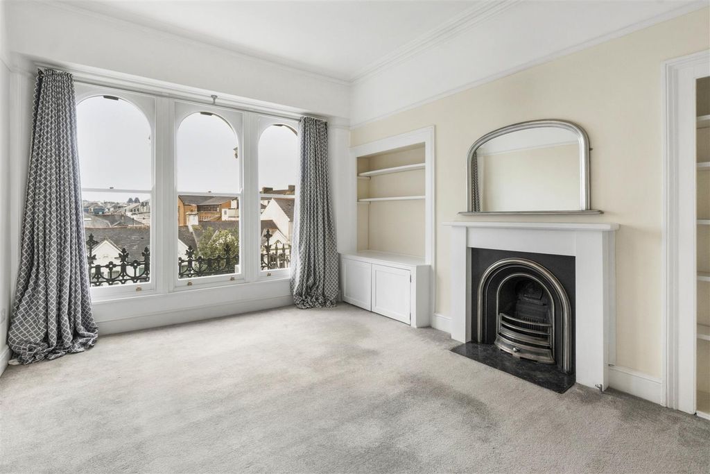 Property photo 2 of 8 03.Jpg