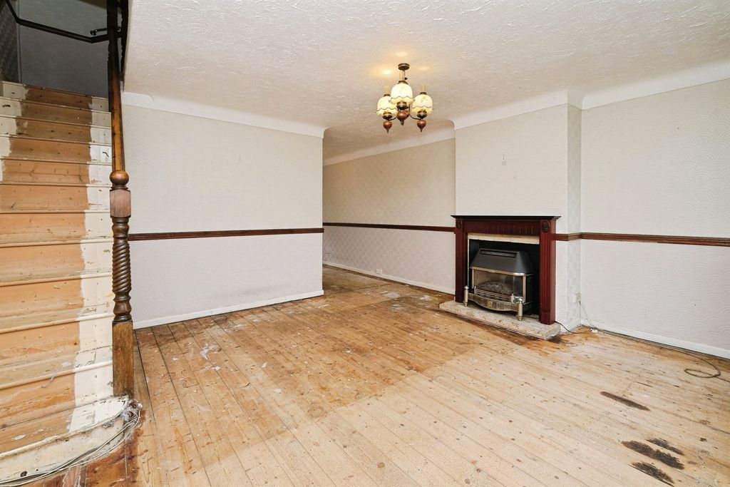 Property photo 3 of 20
