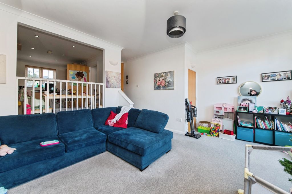 Property photo 3 of 13