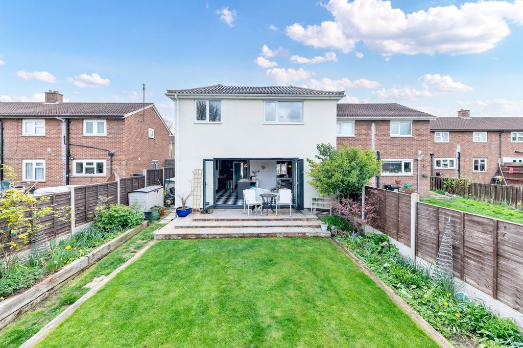 Property photo 1 of 18