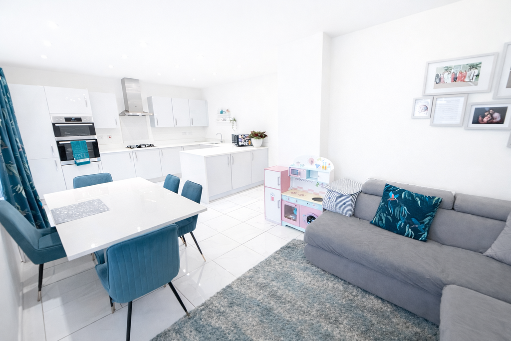 Property photo 3 of 14 Photo 5