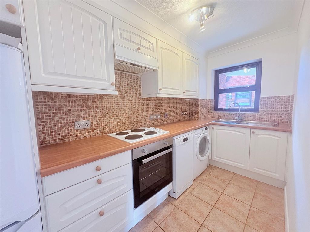 Property photo 2 of 9 6.Jpg