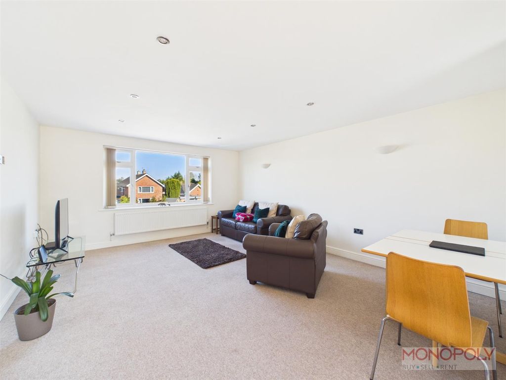 Property photo 3 of 9 Cam01943G0-Pr0668-Still008.Jpg