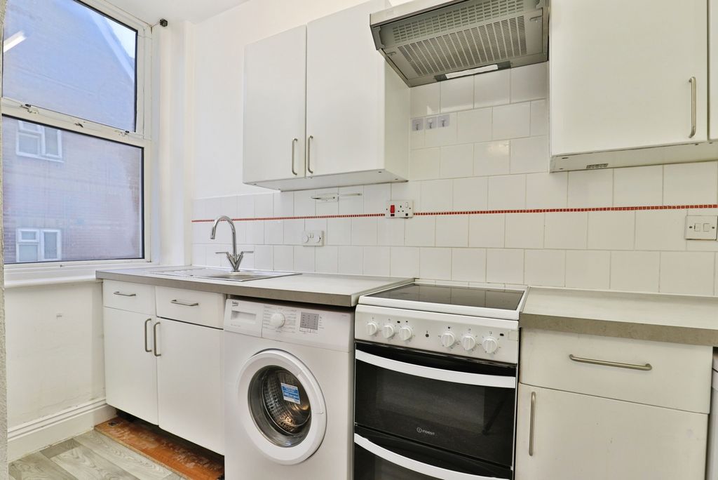 Property photo 2 of 13 Pbox-Img.Jpg