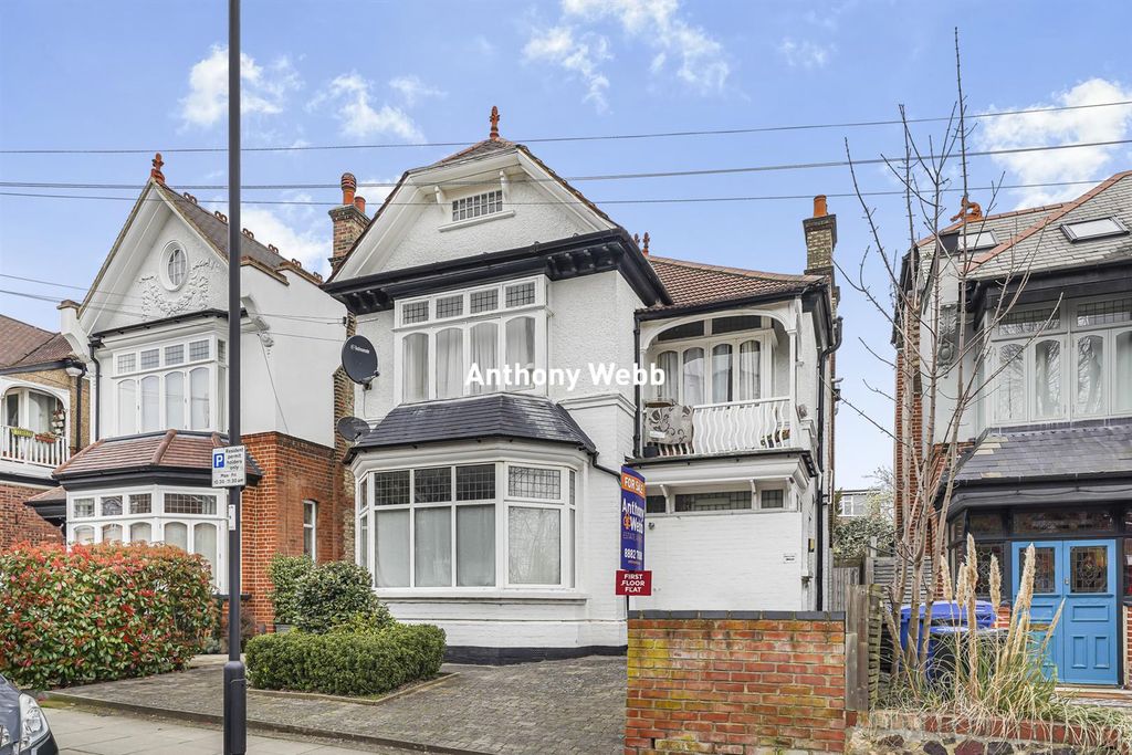 Property photo 1 of 19 Front Aspect