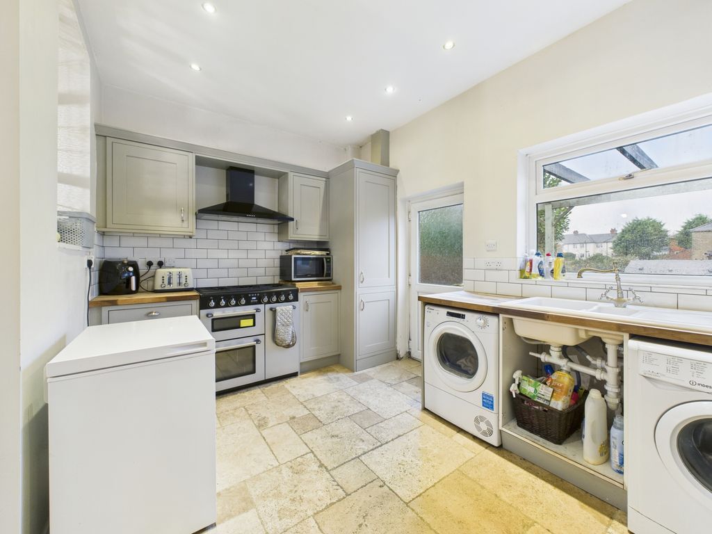 Property photo 3 of 11 Chestnut Road