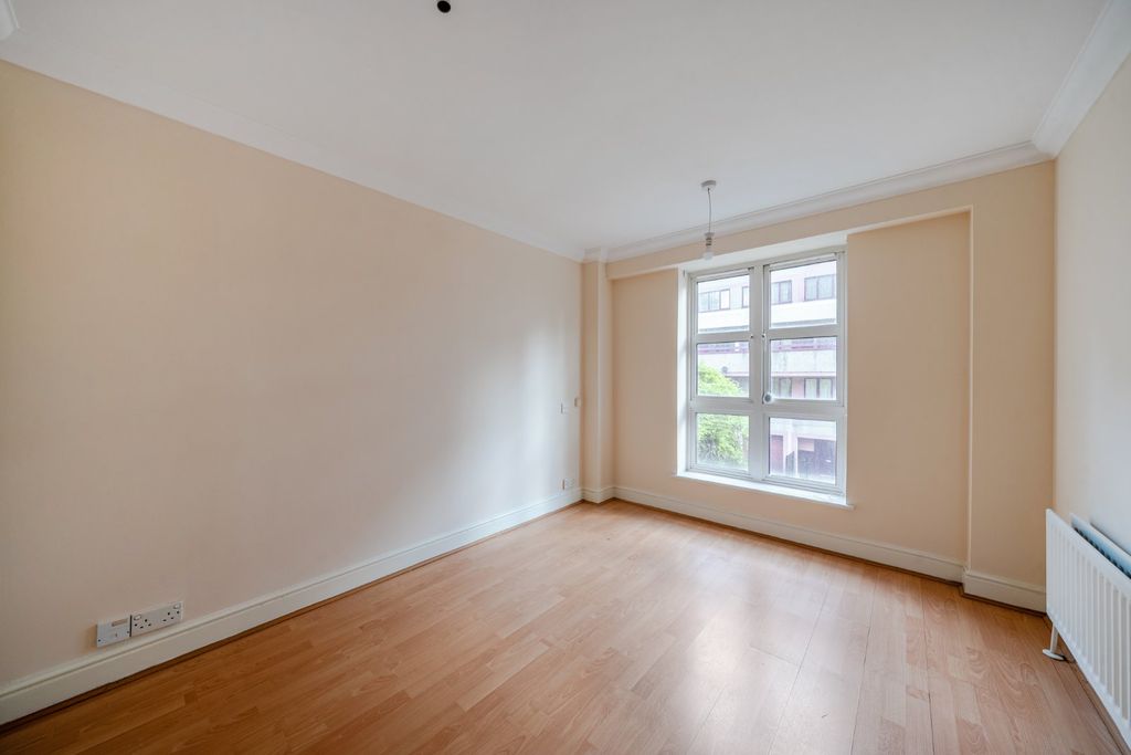 Property photo 2 of 15 Picture No. 49