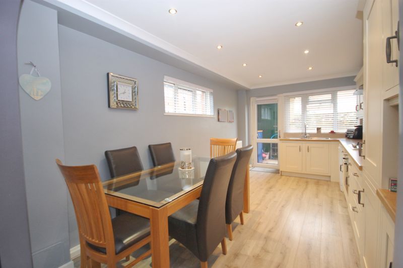 Property photo 3 of 14 Photo 9