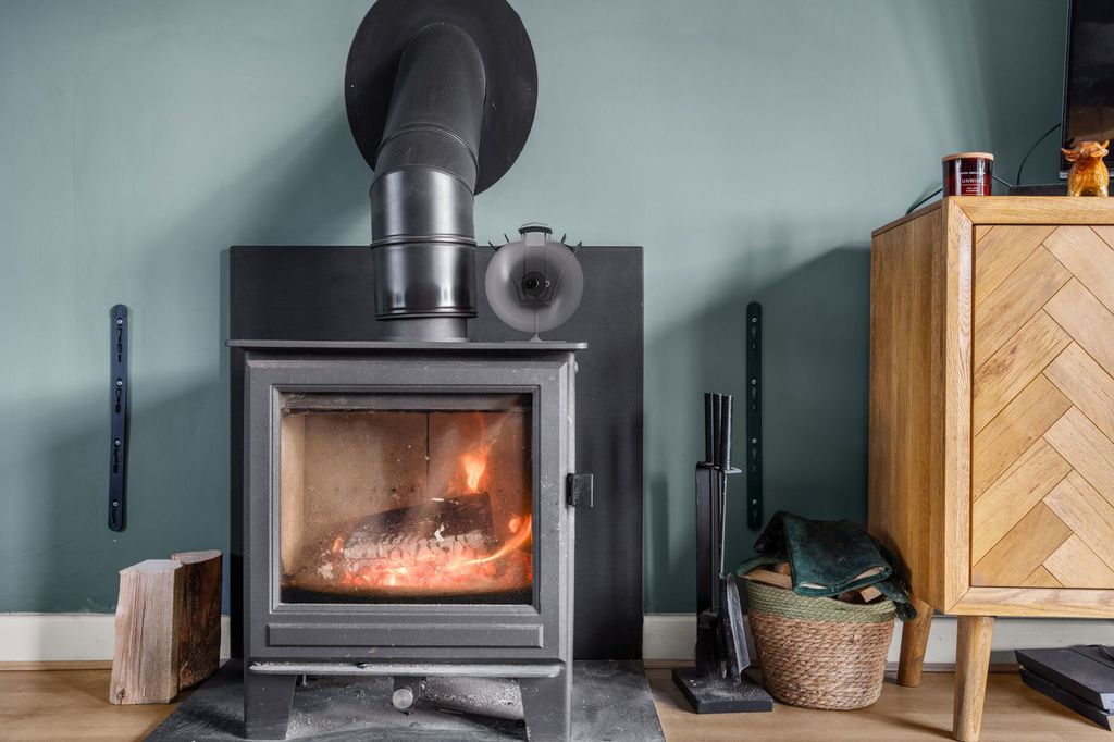 Property photo 3 of 27