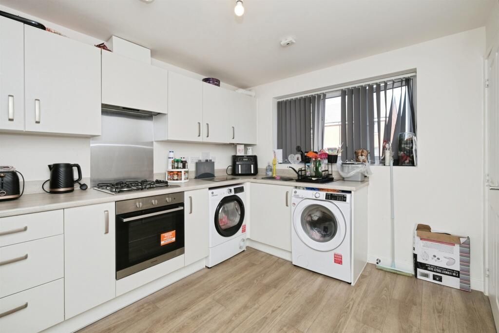 Property photo 3 of 9