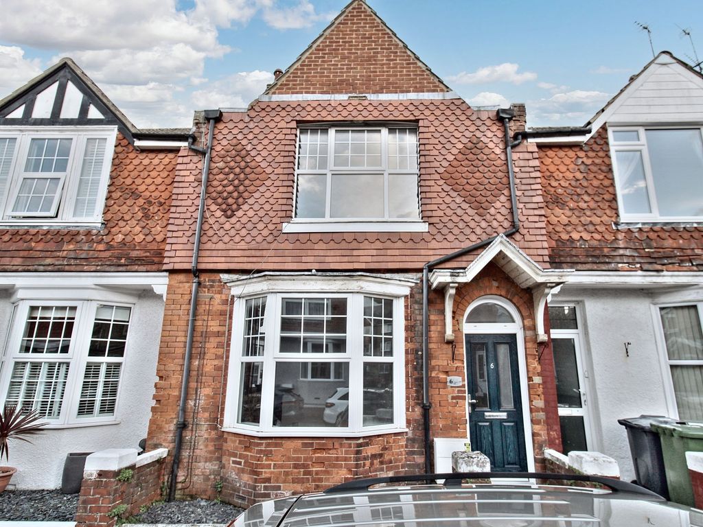 Property photo 1 of 17