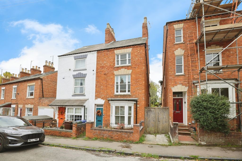 Property photo 1 of 16