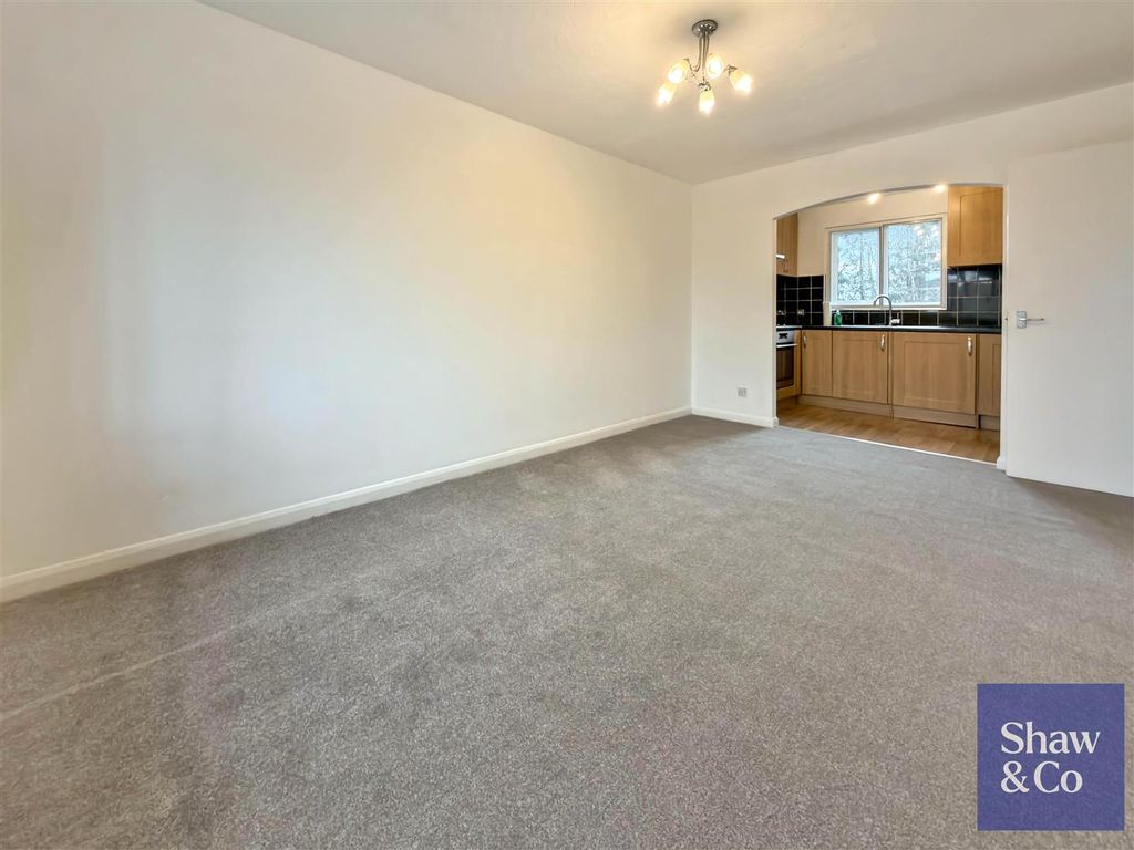 Property photo 3 of 6 Open.Jpeg